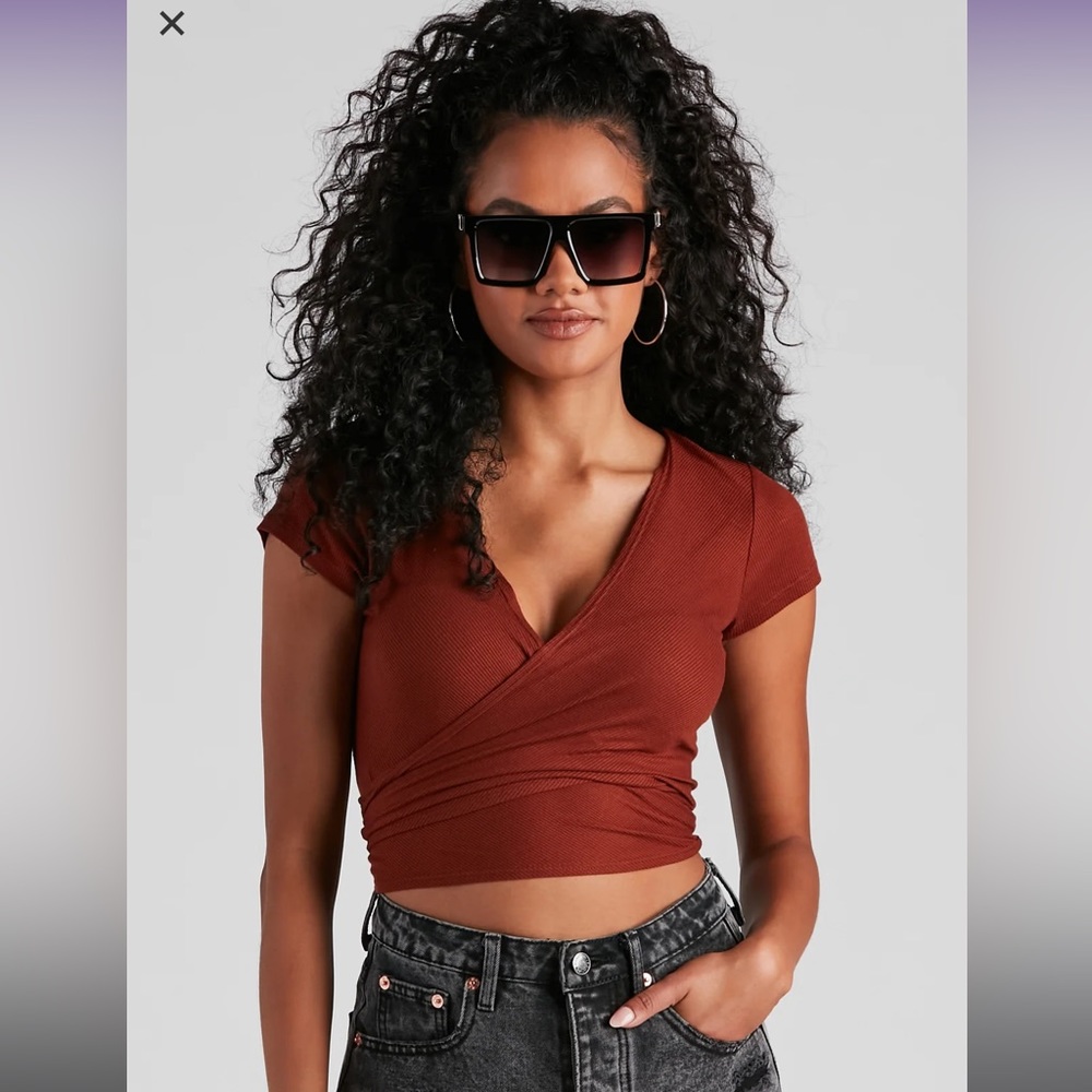 Fashion nova top (orange) and Windsor top (rust)